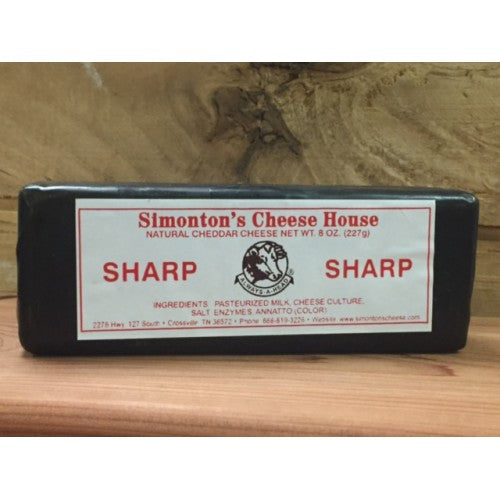Simonton's Sharp Cheddar (8 oz)